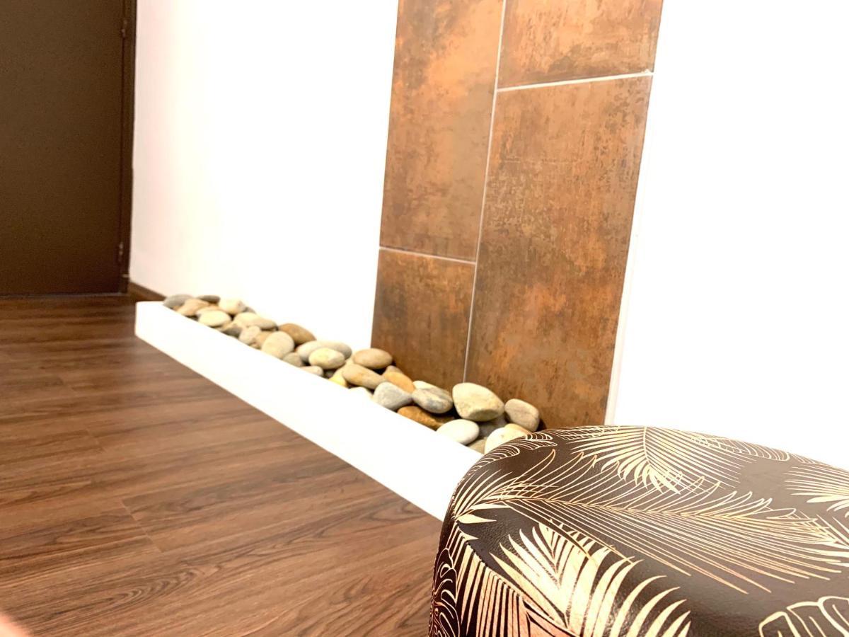 Rose Appartement Manosque Luaran gambar