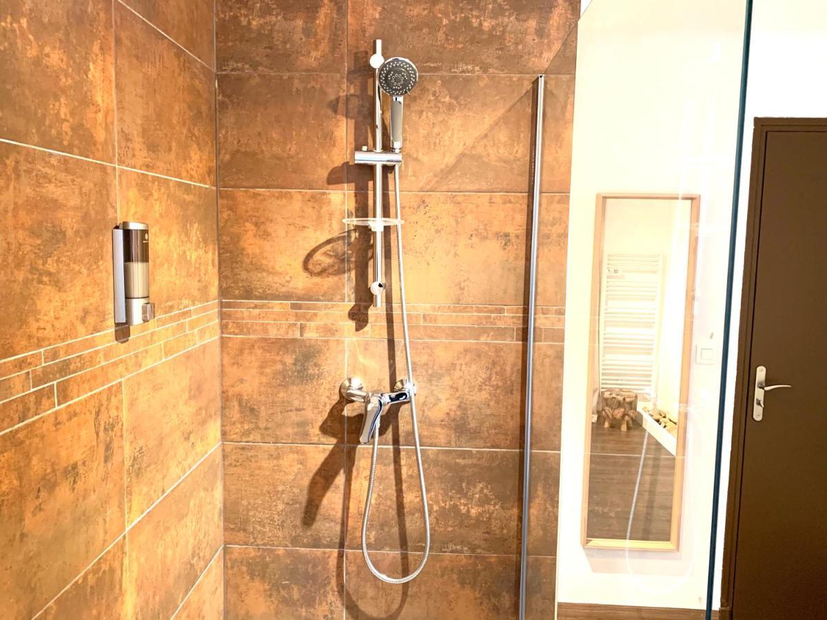 Rose Appartement Manosque Luaran gambar