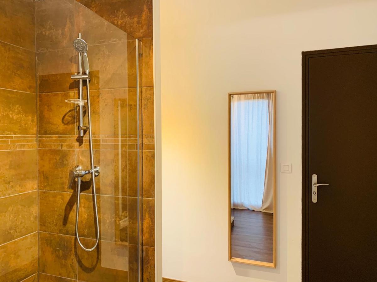 Rose Appartement Manosque Luaran gambar